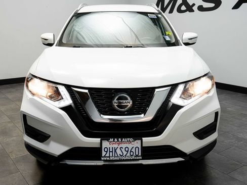 Used 2018 Nissan Rogue SV AWD/4WD image 6