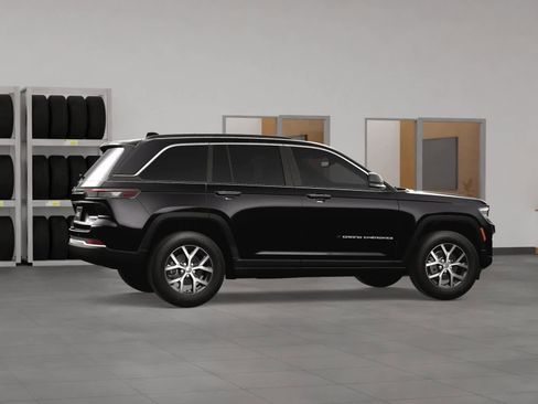 New 2025 Jeep Grand Cherokee Limited image 6