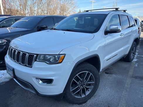 Certified 2019 Jeep Grand Cherokee Limited w/ Trailer Tow Group IV image 4