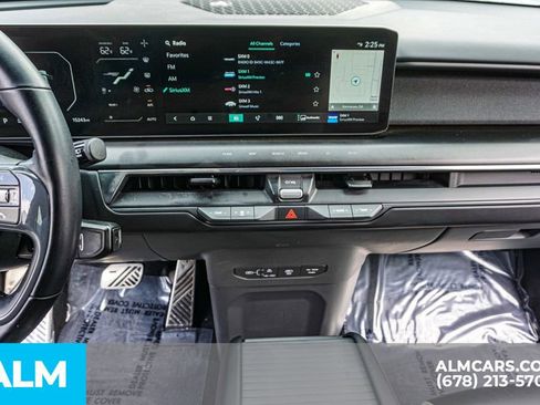 Used 2024 Kia EV9 GT-Line image 43