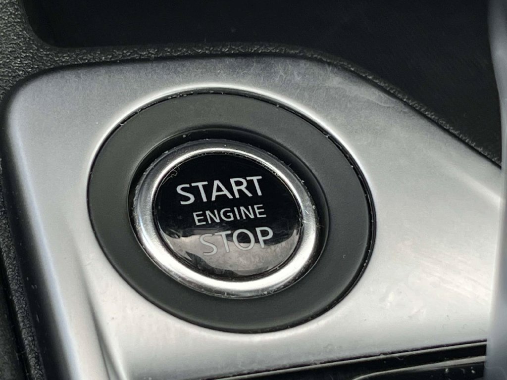Used 2025 Nissan Sentra SV FWD image 25