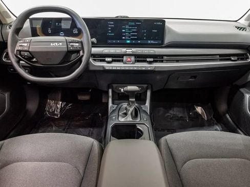 Used 2025 Kia K4 FWD image 27
