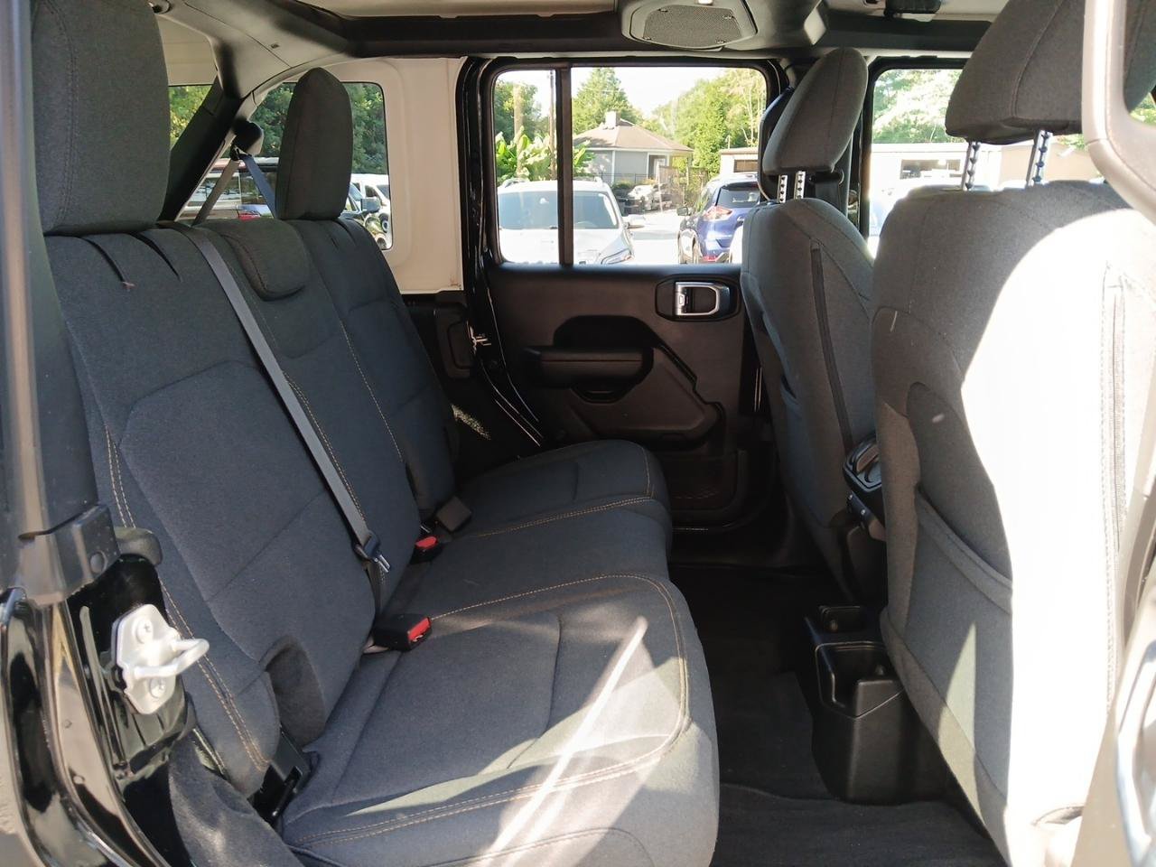 Used 2024 Jeep Wrangler Unlimited Sport AWD/4WD image 12
