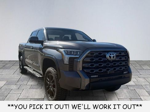 Used 2022 Toyota Tundra Platinum image 1