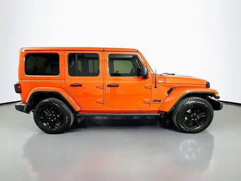Used 2023 Jeep Wrangler Unlimited Sahara AWD/4WD image 4