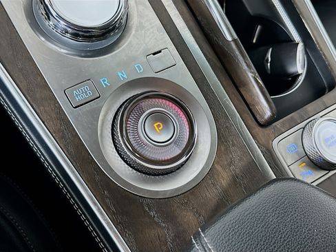 Used 2024 Genesis GV80 2.5T image 24