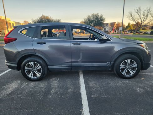 Used 2017 Honda CR-V LX image 8