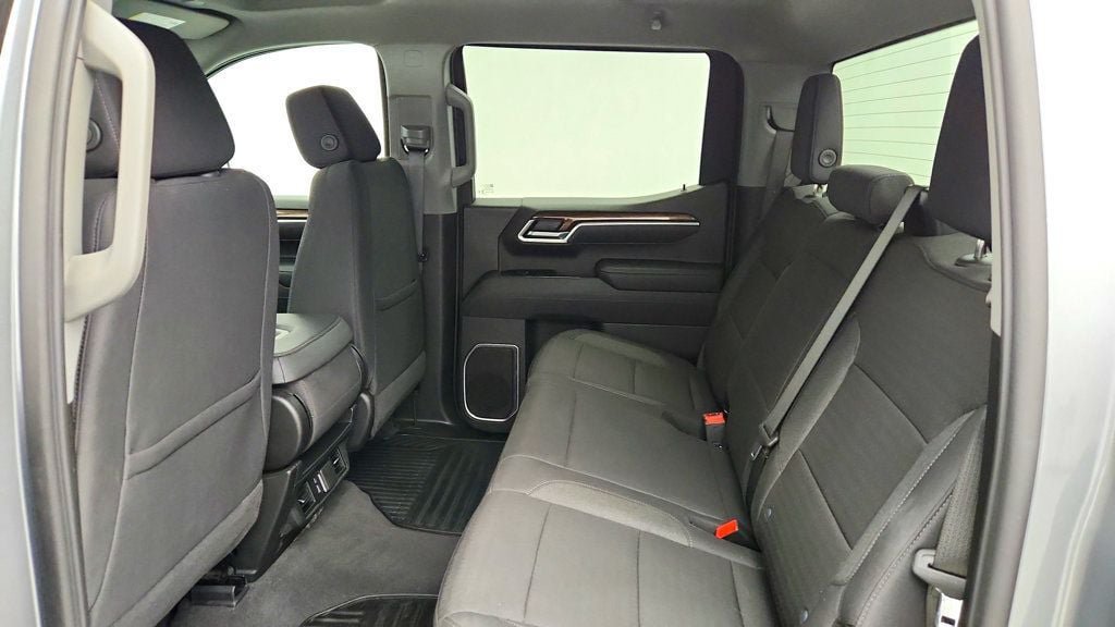 Used 2026 Chevrolet Silverado 1500 LT AWD/4WD image 20