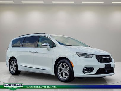 Used 2022 Chrysler Pacifica Limited