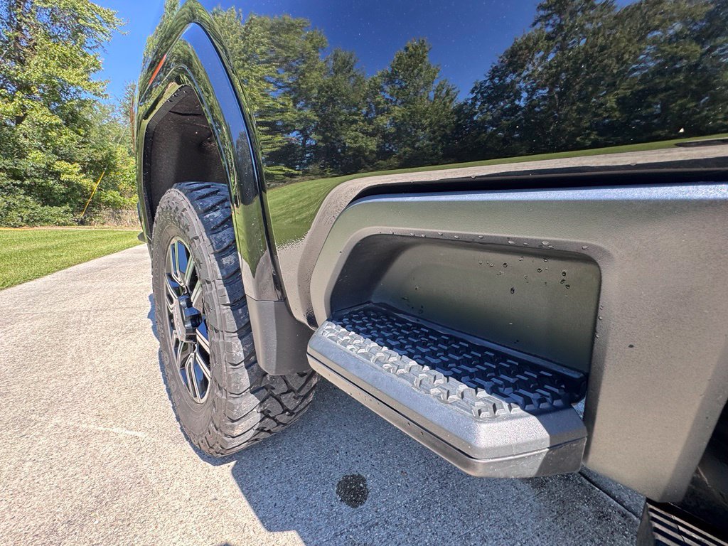 Used 2023 GMC Sierra 2500 AT4 w/ AT4 Premium Plus Package AWD/4WD image 20