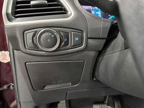 Used 2024 Ford Edge SEL image 24