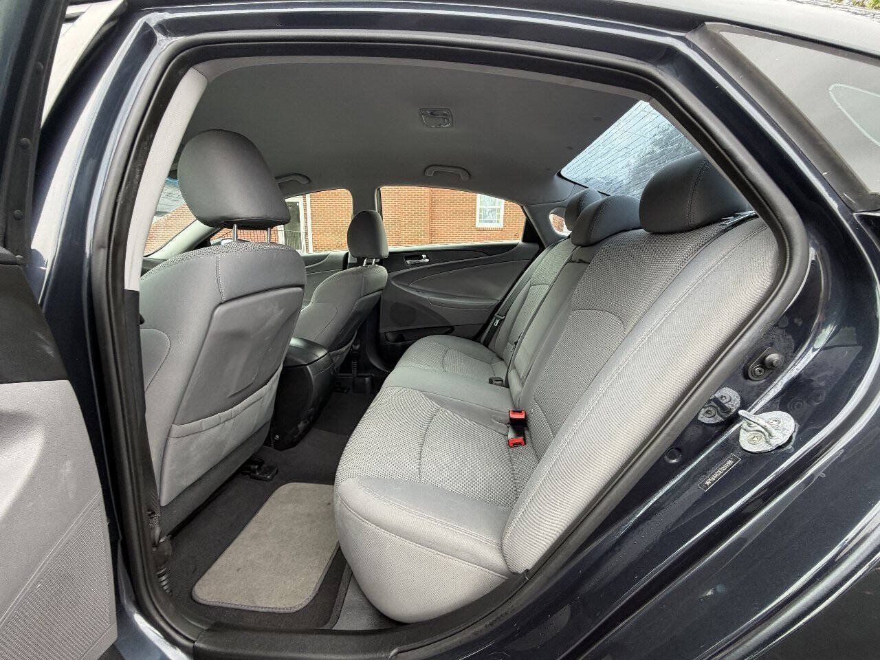 Used 2014 Hyundai Sonata GLS w/ Popular Equipment Group 2 FWD image 12