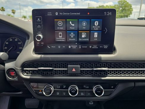 Used 2025 Honda HR-V EX-L image 18