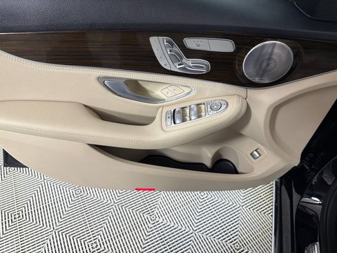 Used 2015 Mercedes-Benz C 300 4MATIC Sedan image 10