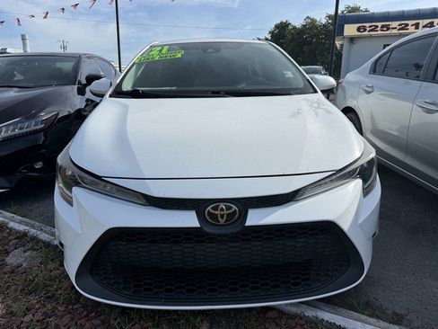 Used 2021 Toyota Corolla L FWD image 2