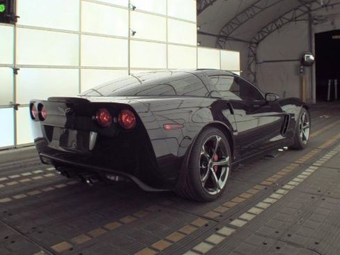 Used 2007 Chevrolet Corvette Z06 w/ Preferred Equipment Group image 3