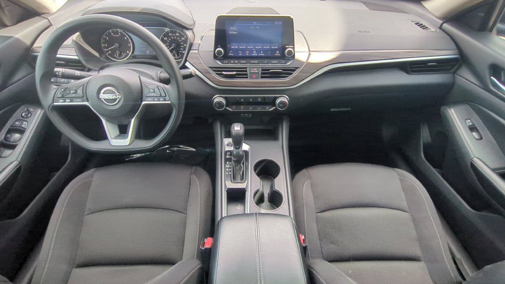 Certified 2025 Nissan Altima 2.5 SV FWD image 10