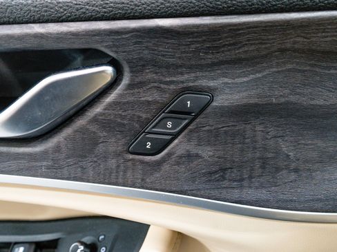 Used 2022 Jeep Grand Cherokee L Limited image 14