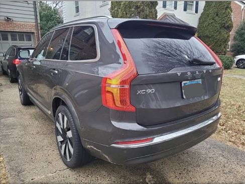 Used 2024 Volvo XC90 T8 Plus w/ Protection Package image 2