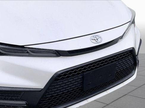 Used 2020 Toyota Corolla SE FWD image 29