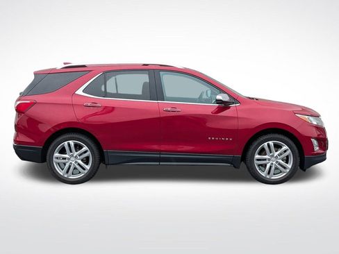 Used 2018 Chevrolet Equinox Premier FWD image 3