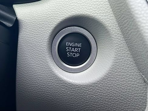 Certified 2026 Toyota Corolla Cross LE FWD image 22