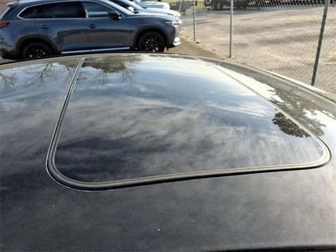 Used 2025 MAZDA MAZDA3 s image 7