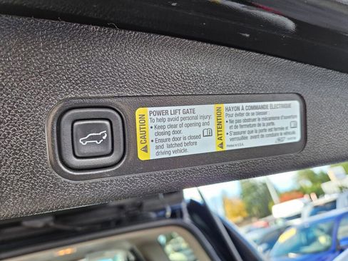 Used 2008 GMC Yukon XL SLT image 10