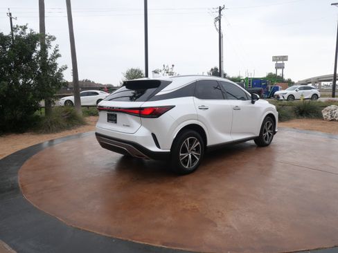 Certified 2024 Lexus RX 350 Premium image 3
