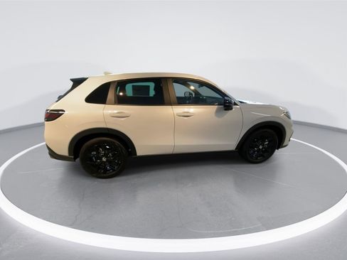 New 2025 Honda HR-V Sport image 8