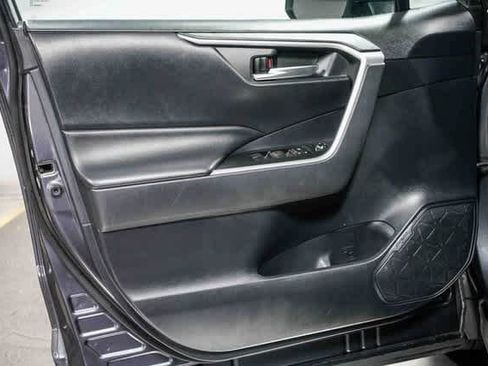 Certified 2019 Toyota RAV4 XLE image 20