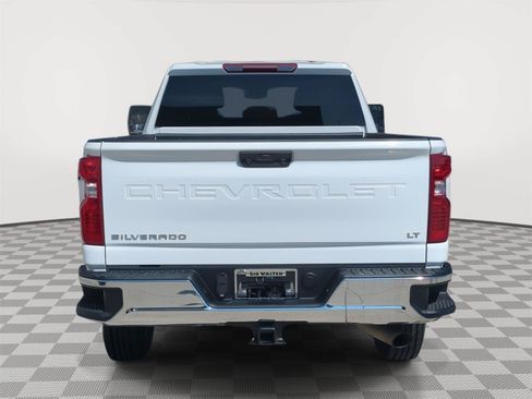 Used 2025 Chevrolet Silverado 2500 LT w/ Convenience Package AWD/4WD image 12