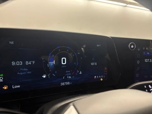 Used 2025 Chevrolet Equinox LT w/ Convenience Package II FWD image 18