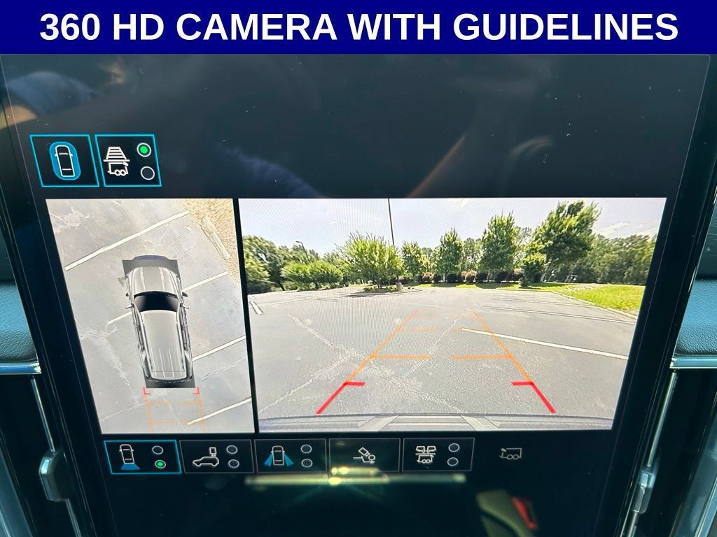 Used 2025 GMC Yukon Denali w/ Denali Reserve Package RWD image 5