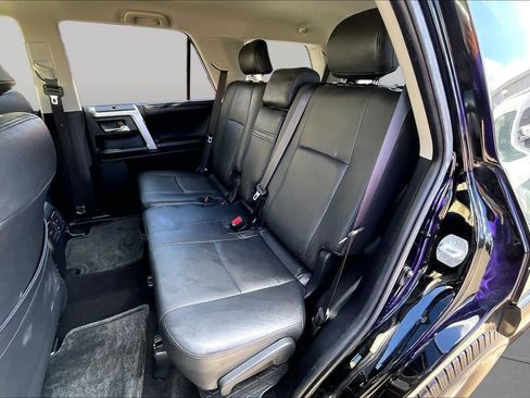 Used 2016 Toyota 4Runner SR5 RWD image 21