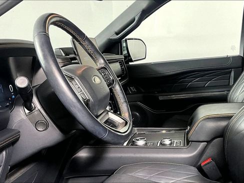 Used 2023 Ford Expedition Platinum AWD/4WD image 13