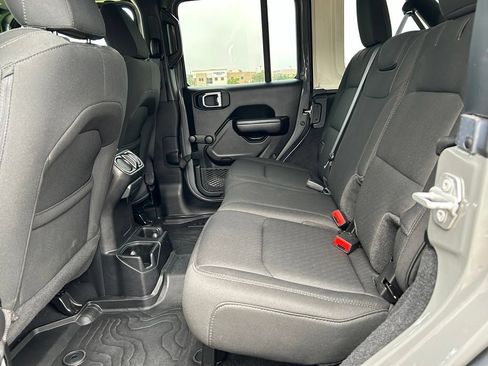 Used 2021 Jeep Wrangler Unlimited Sport AWD/4WD image 27