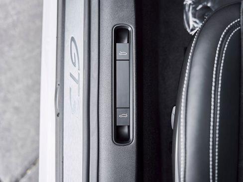 Used 2025 Porsche 911 GT3 w/ Chrono Package image 34