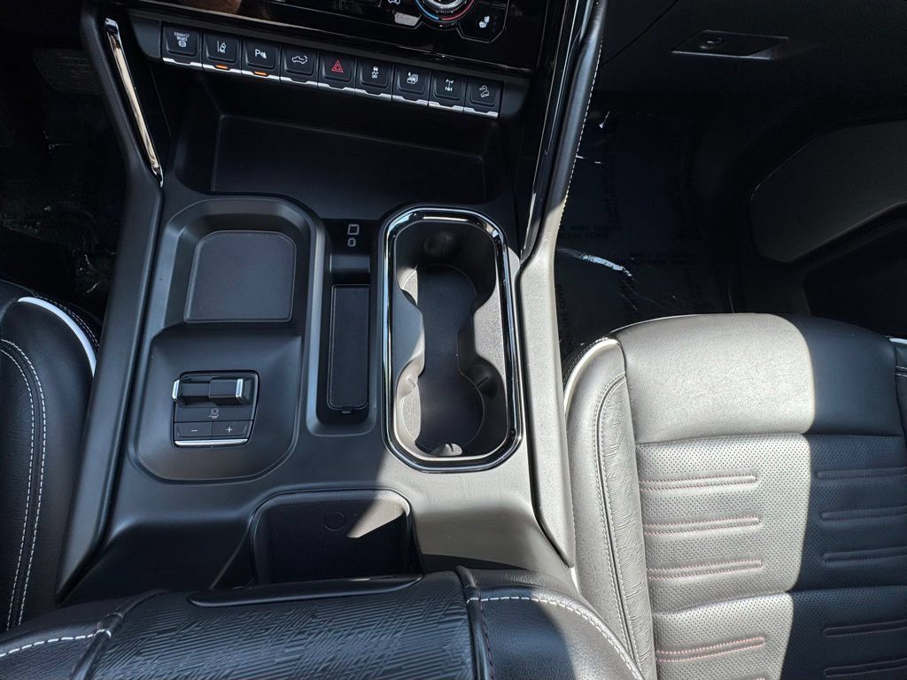 Used 2025 GMC Sierra 2500 AT4X w/ AT4X AEV Edition AWD/4WD image 33