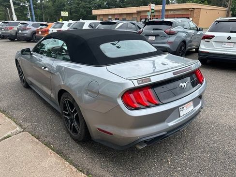 Used 2022 Ford Mustang Premium RWD image 5
