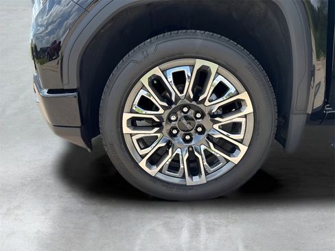Used 2024 GMC Sierra 1500 Denali Ultimate image 40