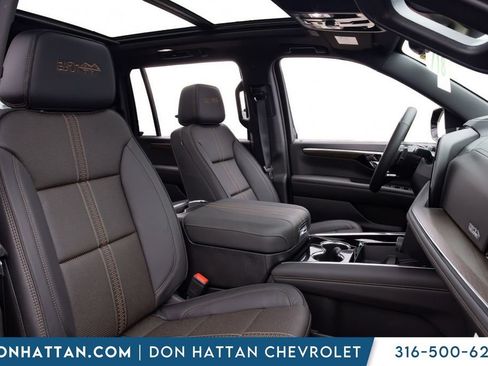 New 2026 Chevrolet Suburban High Country AWD/4WD image 20