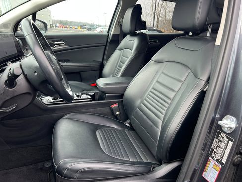 Used 2023 Kia Sportage SX image 16