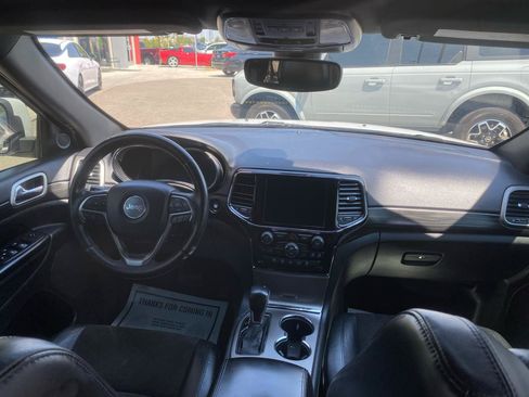 Used 2019 Jeep Grand Cherokee Altitude RWD image 10