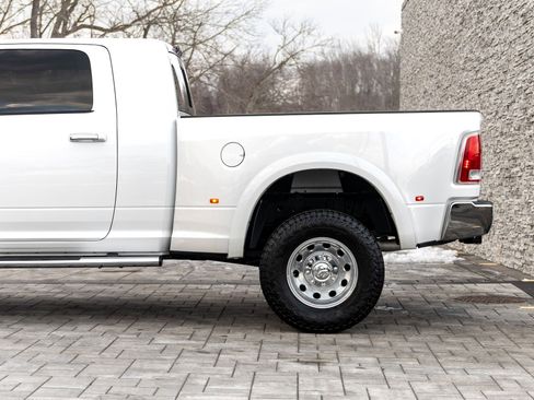 Used 2017 RAM 3500 Laramie image 10