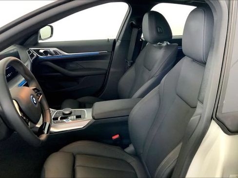 Used 2025 BMW i4 eDrive40 RWD image 11