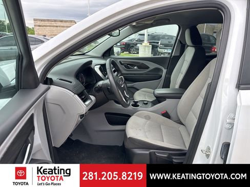 Used 2024 GMC Terrain SLE image 16