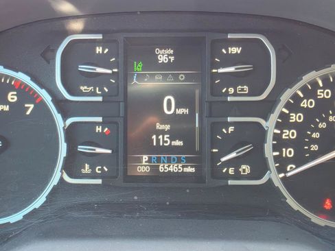 Used 2021 Toyota Tundra SR5 w/ SR5 Leather Package RWD image 20