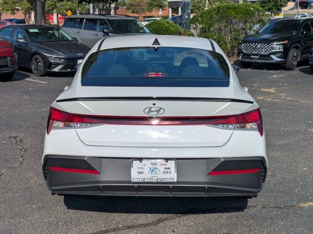 Certified 2026 Hyundai Elantra Sport FWD image 5