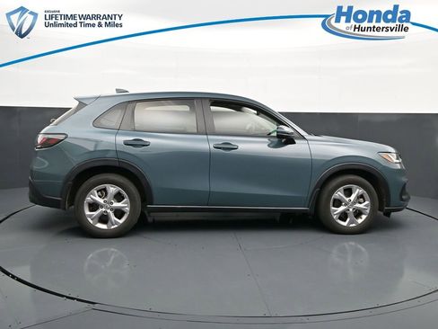 Used 2024 Honda HR-V LX image 9